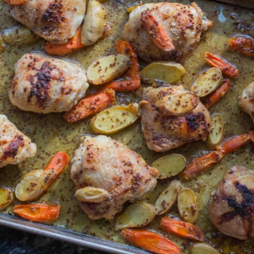 Low FODMAP One-Pan Chicken, Carrots & Potatoes - FODMAP Everyday