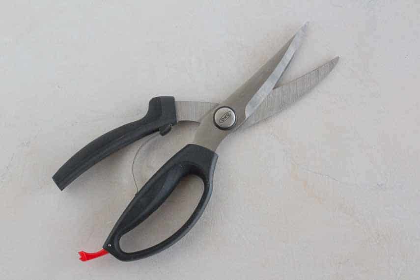 OXO Good Grip Spring-Loaded Poultry Shears - Cook on Bay
