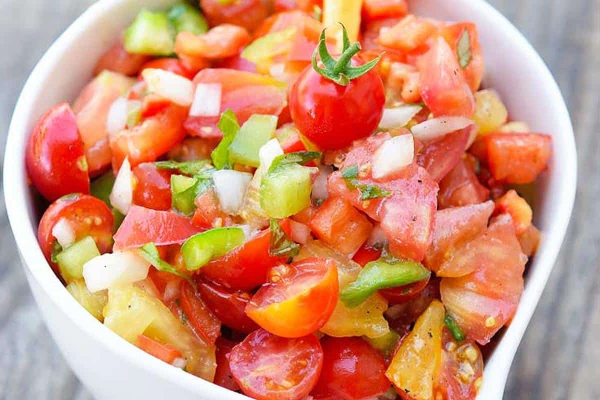 clean-eating-garden-tomato-salad-v-2-.