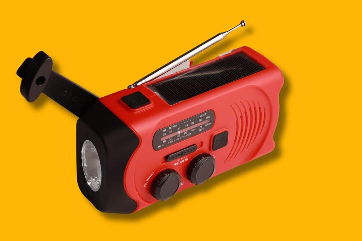 red hand crank emergency radio