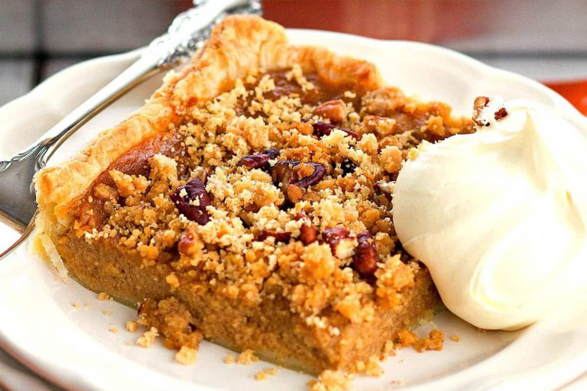 editedSweetPotatoSlabPiewithsToffeePecanStreusel-768x978.