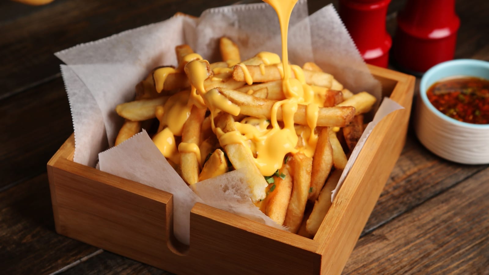 Fries with cheese sauce. 