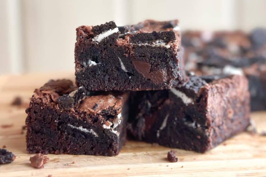 closeup of low FODMAP Oreo Brownie cut into squares.